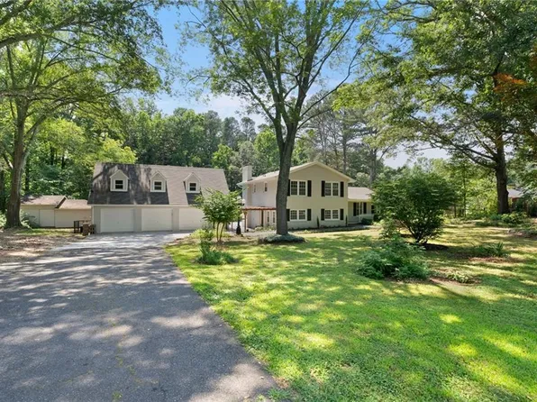 6833 Heardsville Rd, Cumming, GA 30028