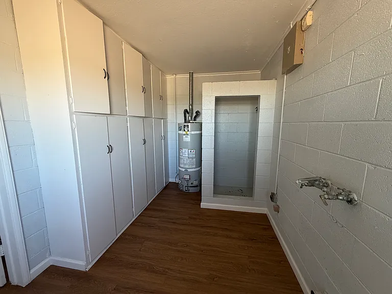 10811 Powell Rd — Photo 11