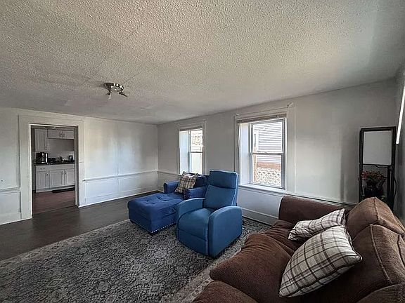 2nd image of 119 South St #A