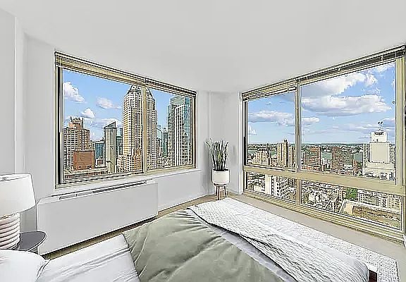 2nd image of 260 W 54th St APT 26G