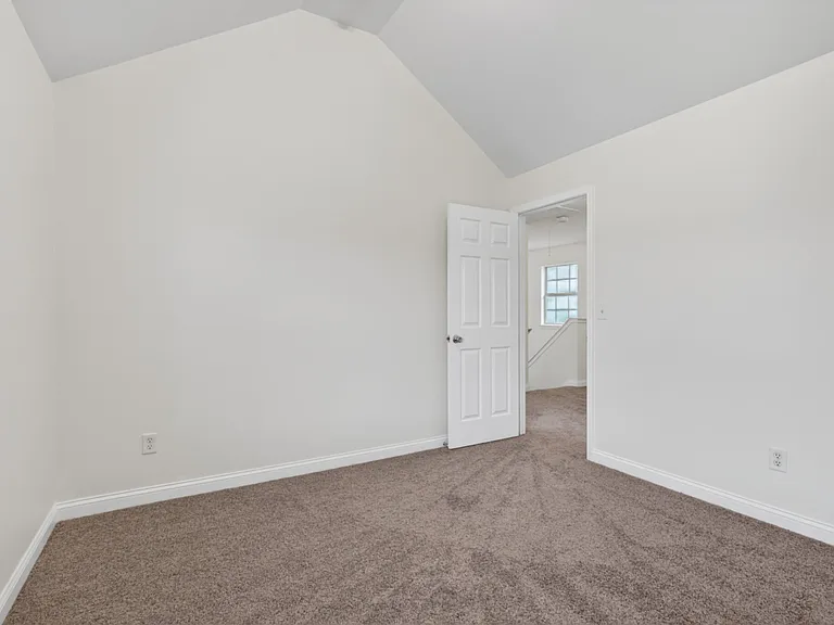 6120 Hemperly Rd — Photo 22