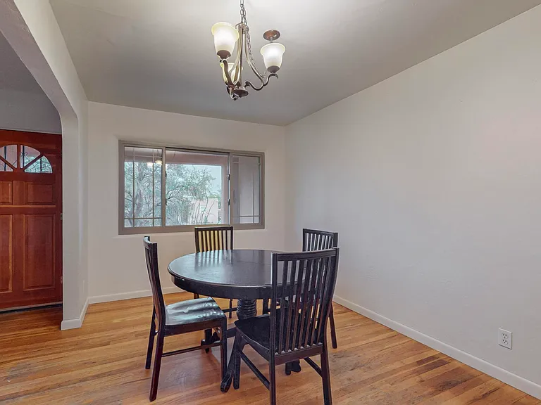 1204 Princeton Dr SE — Photo 11