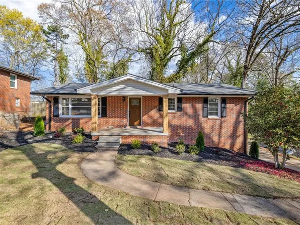 212 Christopher Dr, Gainesville, GA 30501