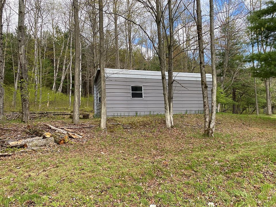 2nd image of 886 Brace Hollow Rd