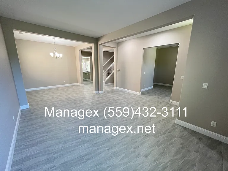 2175 Lester Ave — Photo 5