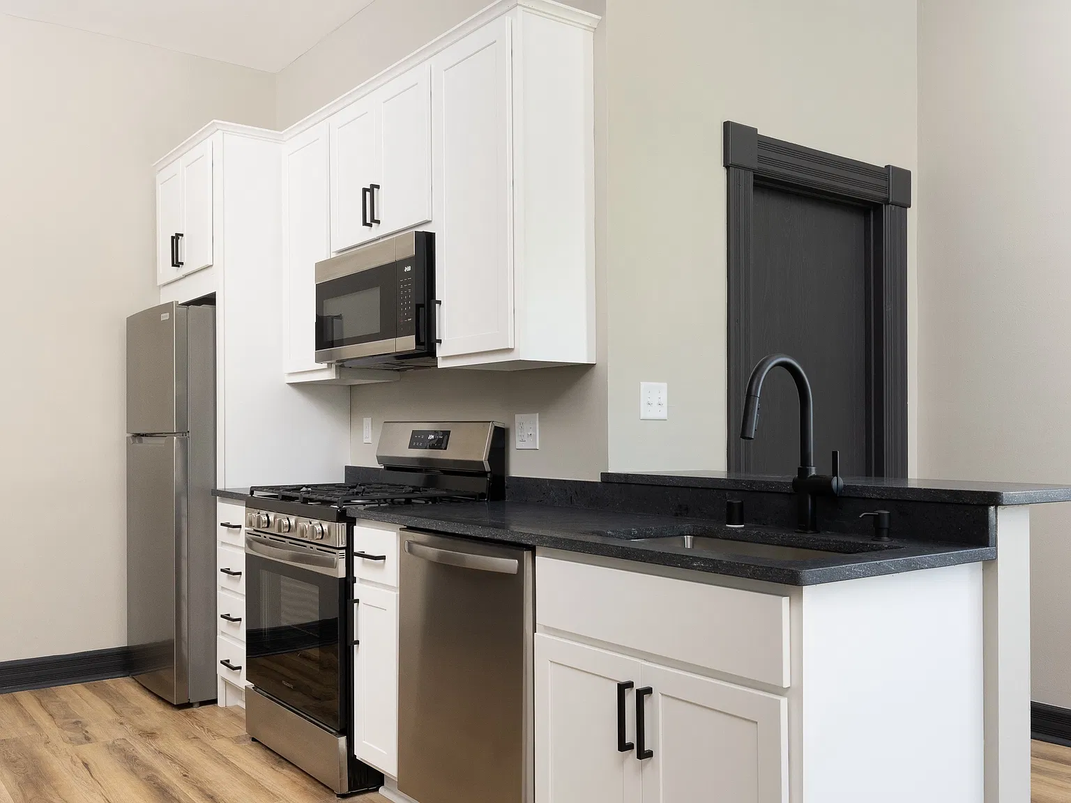 1 bed, 660 sqft, $1,495 — Photo 2