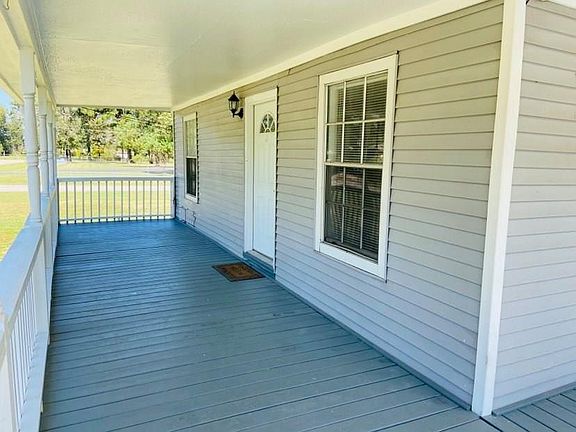 4th image of 21955 Green Pines Dr