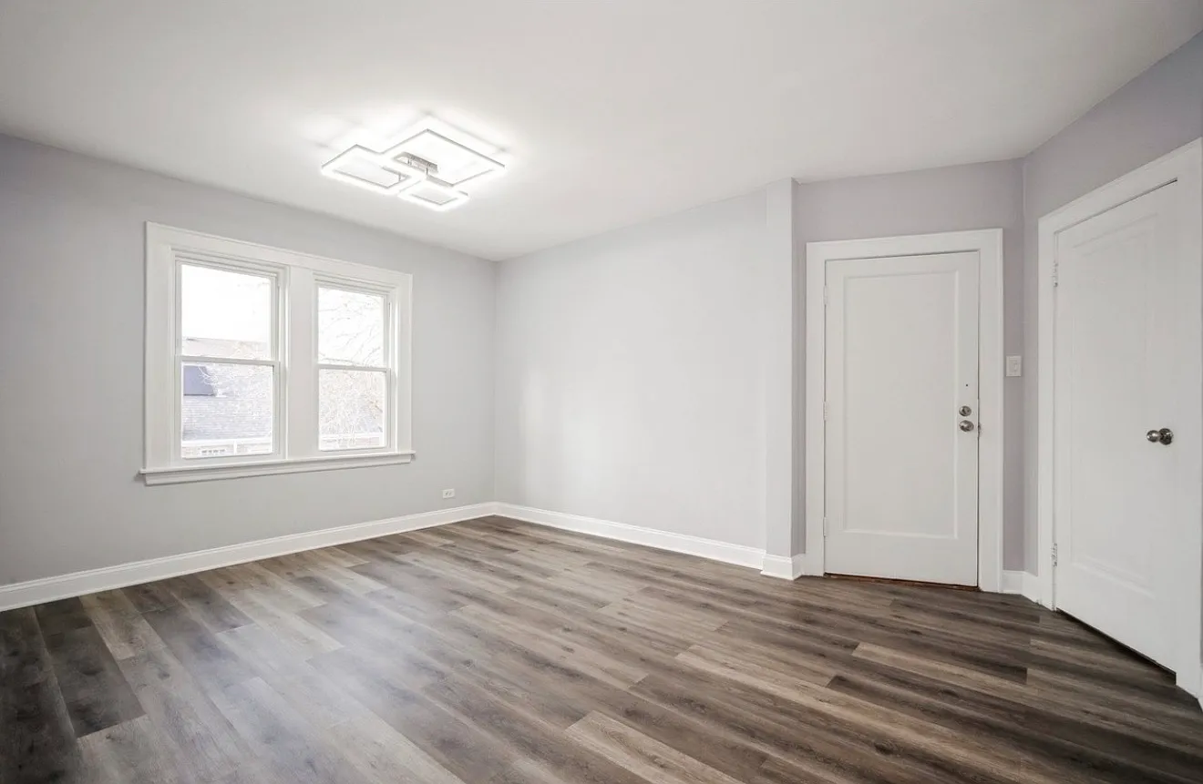 2 bed, 875 sqft, $1,600 — Photo 1