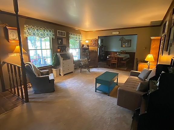 5th image of 1572 N Circle Dr S