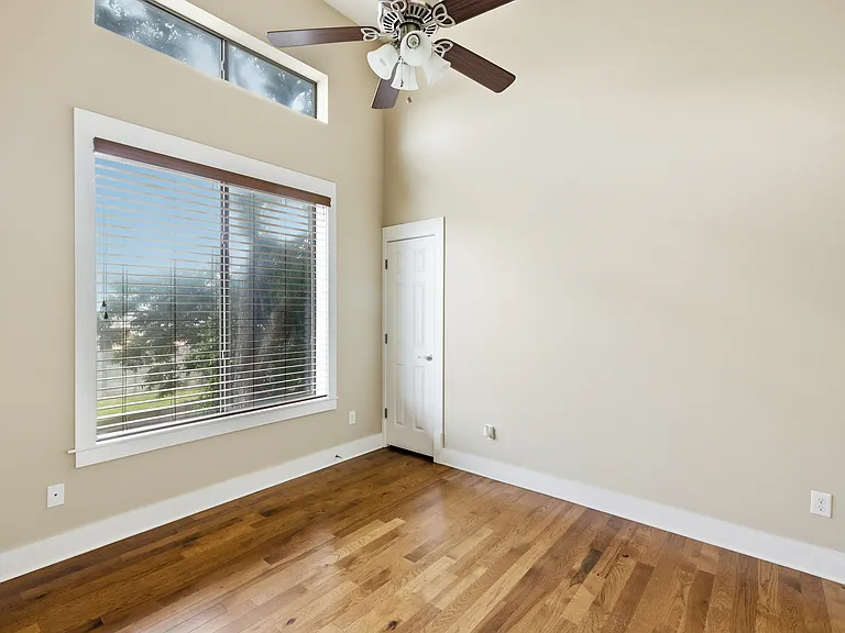 1415 W 51st St #2 — Photo 11