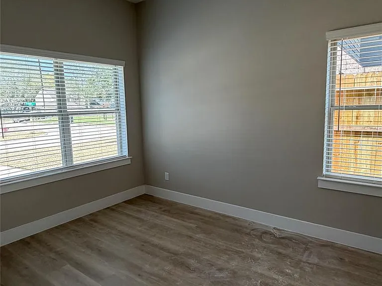 2615 Piemonte Avenue Cir — Photo 20