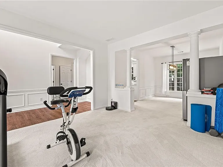 5087 Wellisford Ct — Photo 10