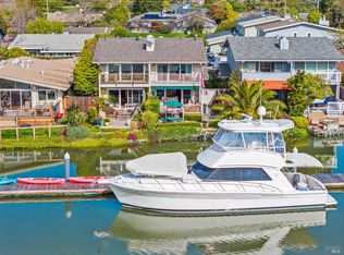 44 Royal Ct, San Rafael, CA 94901