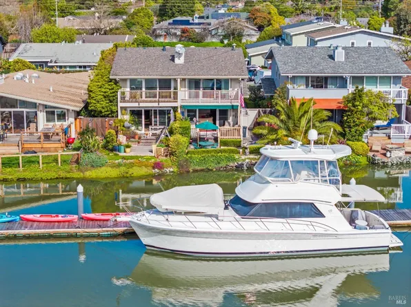 44 Royal Court, San Rafael, CA 94901