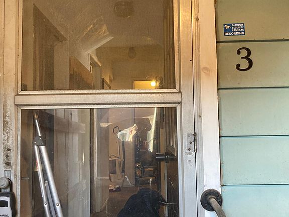 2nd image of 326 Franklin St APT 3