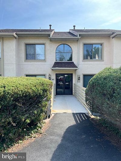 1st image of 46C Muirfield Dr