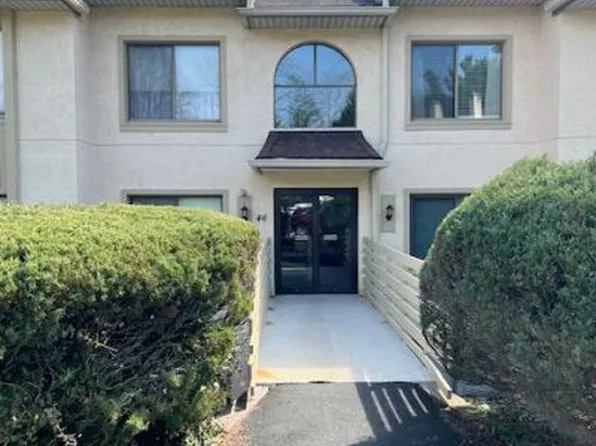 46C Muirfield Dr, Reading, PA 19607