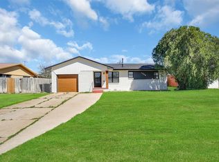 1004 S Park Ln, Altus, OK 73521