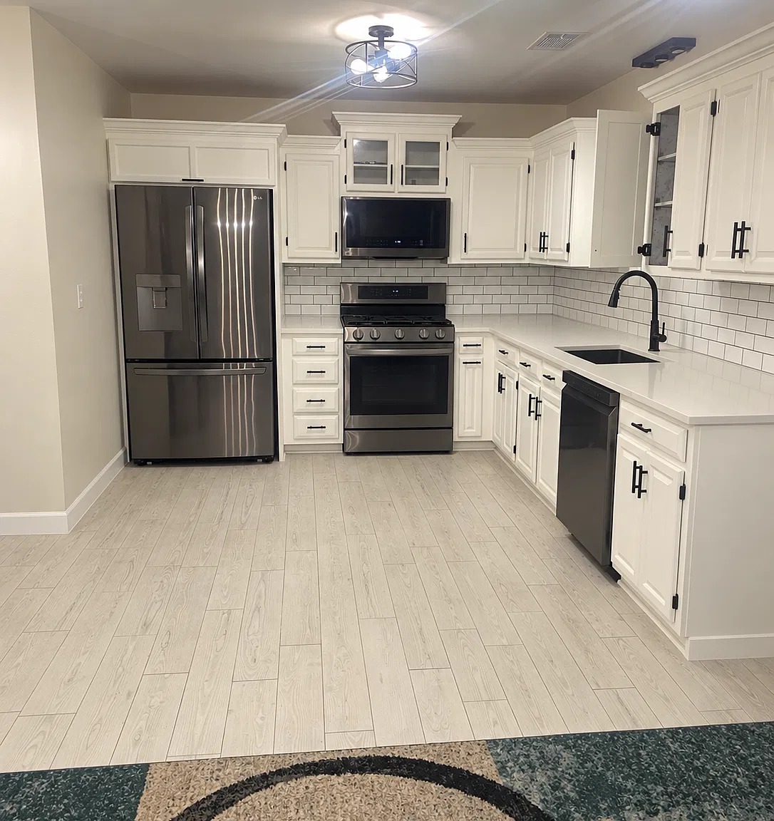 4 bed, 1700 sqft, $2,100 — Photo 2
