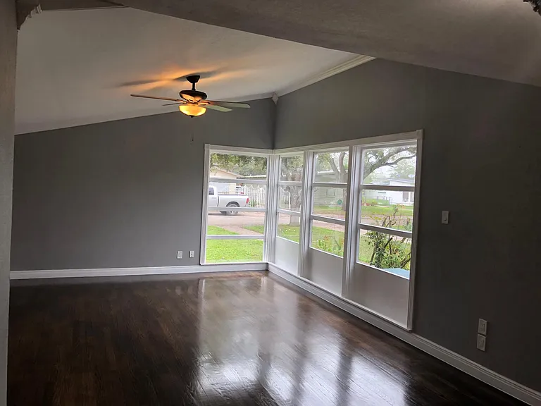 1518 Cambridge Dr — Photo 24