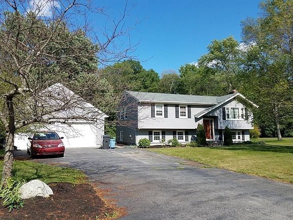 2nd image of 26 Ticonderoga Ln