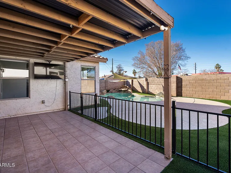 1638 E Barbarita Ave — Photo 28