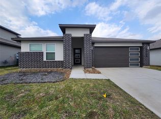 12111 Bear River Dr, Conroe, TX 77384