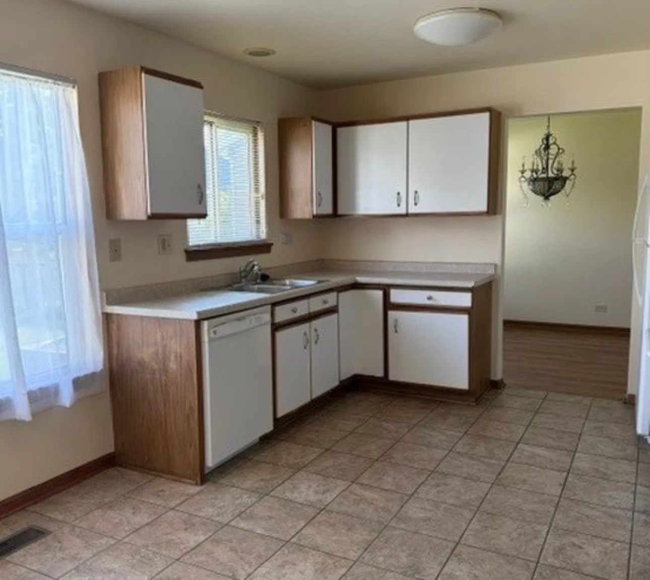 3 bed, 1.5 bath, 1544 sqft, $2,550 — Photo 4