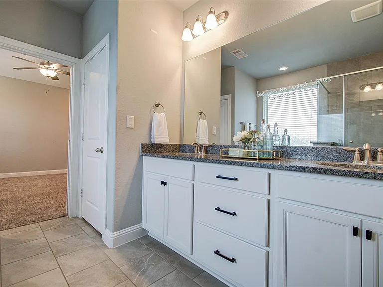 19029 Villa Ln — Photo 28