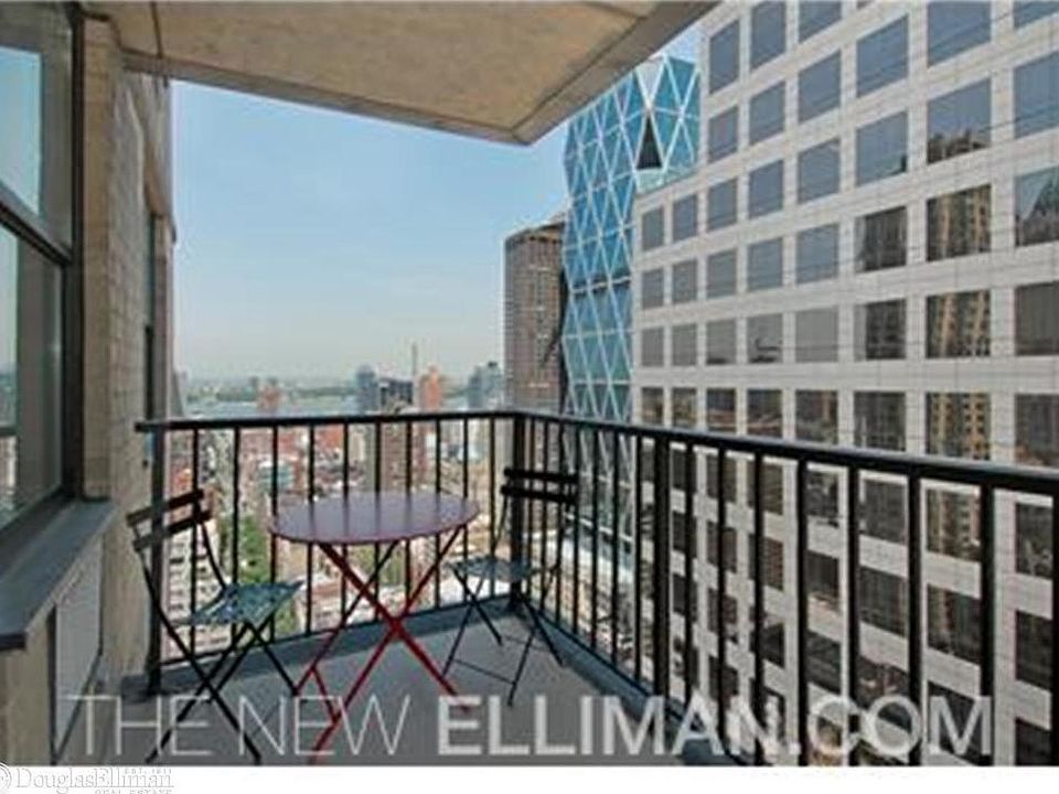 1st image of 230 W 55th St APT 28F