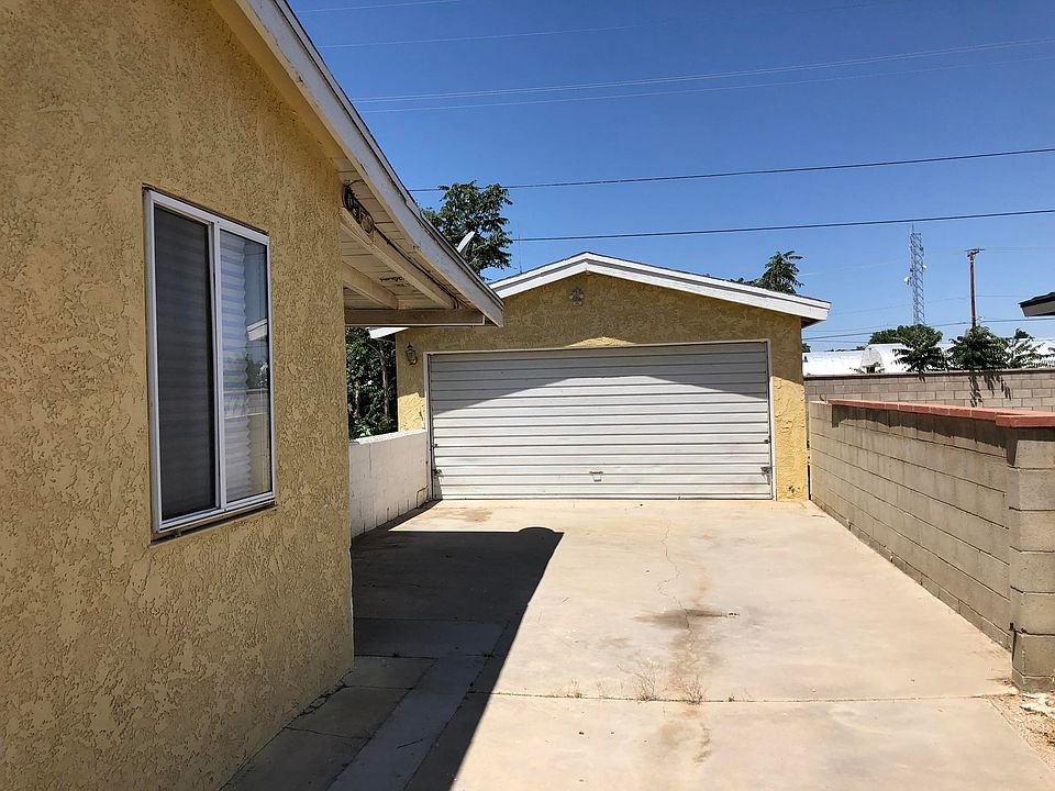 2nd image of 44845 Foxton Ave