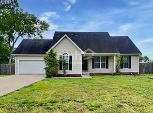 695 Crescent Rd, Murfreesboro, TN 37128