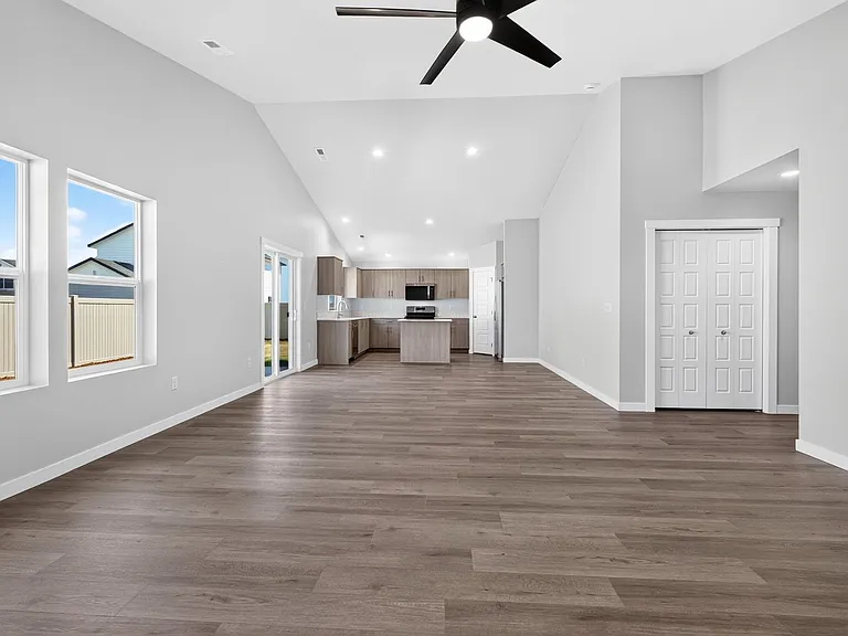 8322 E Cool River Loop — Photo 2