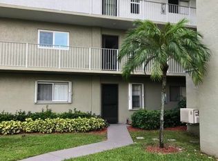 2236 N Cypress Bend Dr APT 106, Pompano Beach, FL 33069