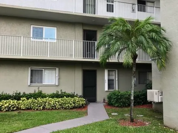 2236 N Cypress Bend Dr APT 106, Pompano Beach, FL 33069