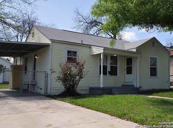 3rd image of 1318 W Rosewood Ave