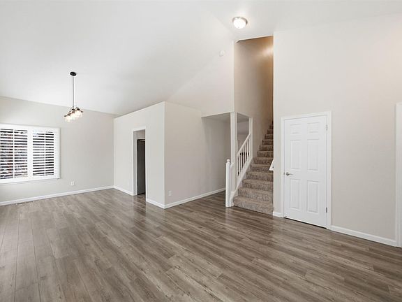 2nd image of 1890 Howard Drive