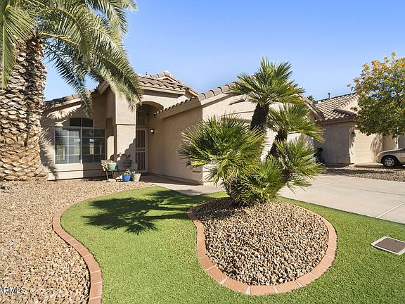 3rd image of 2040 E ANGELA Drive