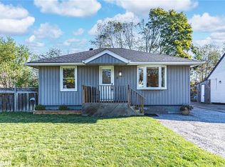 5 Newton St, Barrie, ON