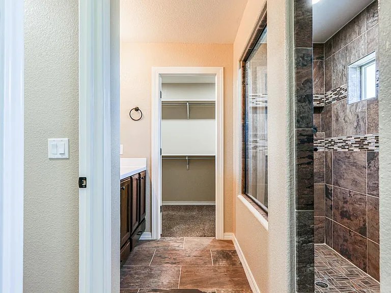 5525 Valley Cedar Dr — Photo 38