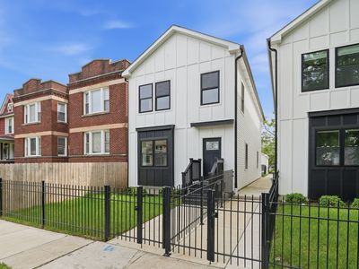 5729 W Ohio St, Chicago, IL, 60644