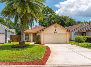 2913 Lantana Lakes Dr E, Jacksonville, FL 32246