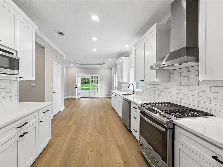 20435 Perryoak Dr — Photo 8