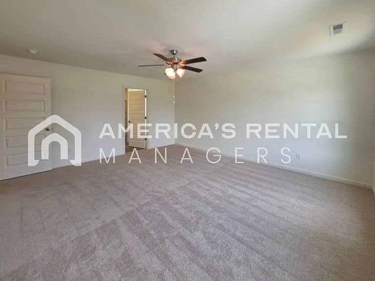 605 Acorn Ct — Photo 56