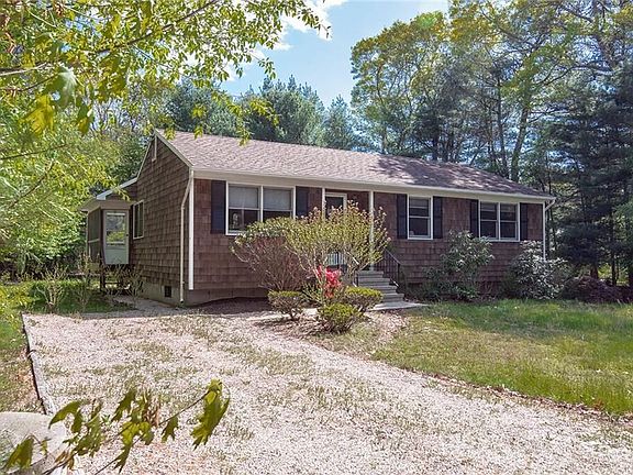 2nd image of 21 Mollusk Dr E