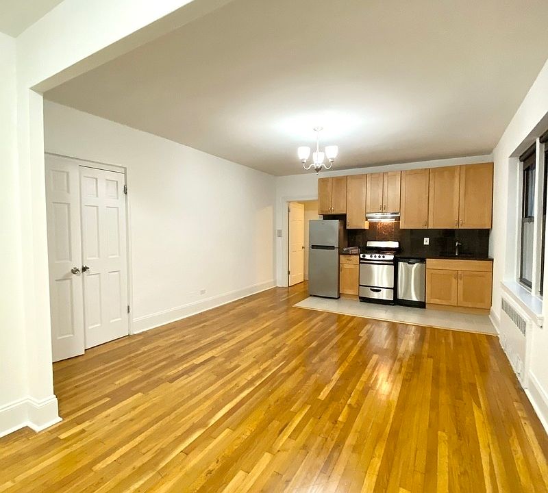1st image of 163 W 17th St APT 3E
