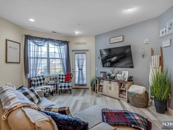 4108 Ramapo Ct, Riverdale, NJ 07457