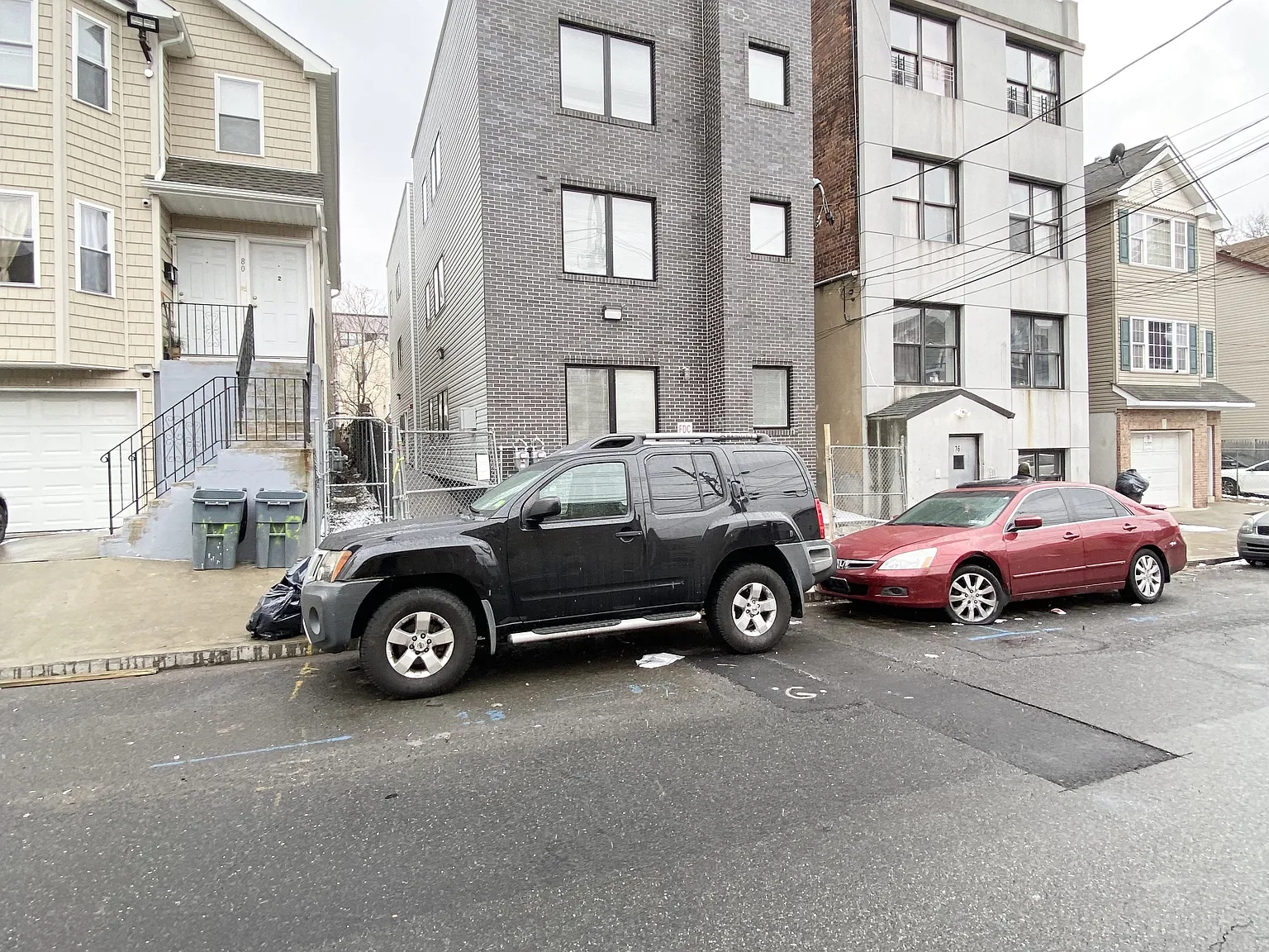 78 12th Ave — Photo 1
