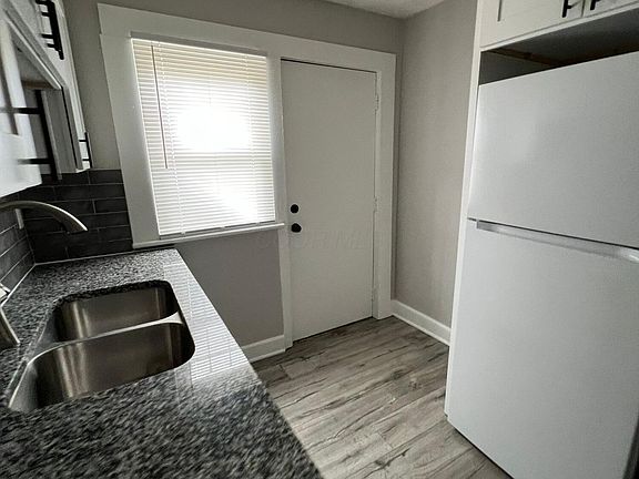 4th image of 1116-1122 Cole St