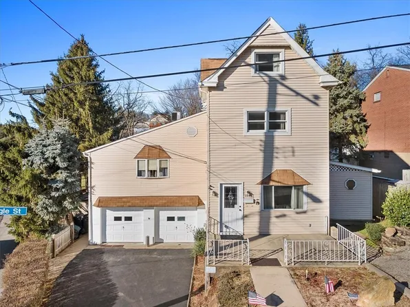 1615 Naugle St, Pittsburgh, PA 15207